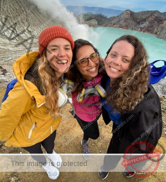 Discover the best tour package Bromo for an unforgettable adventure to Mount Bromo, Ijen, Tumpak Sewu Waterfall, and other attractions.